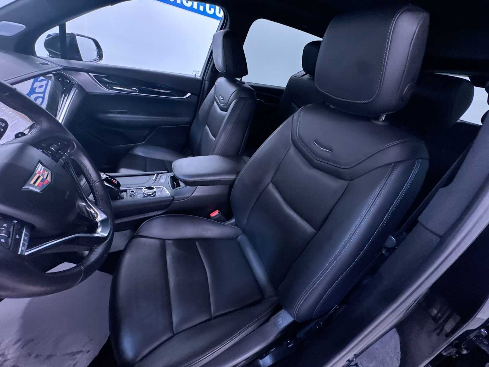 2025 Cadillac XT6 FWD Premium Luxury