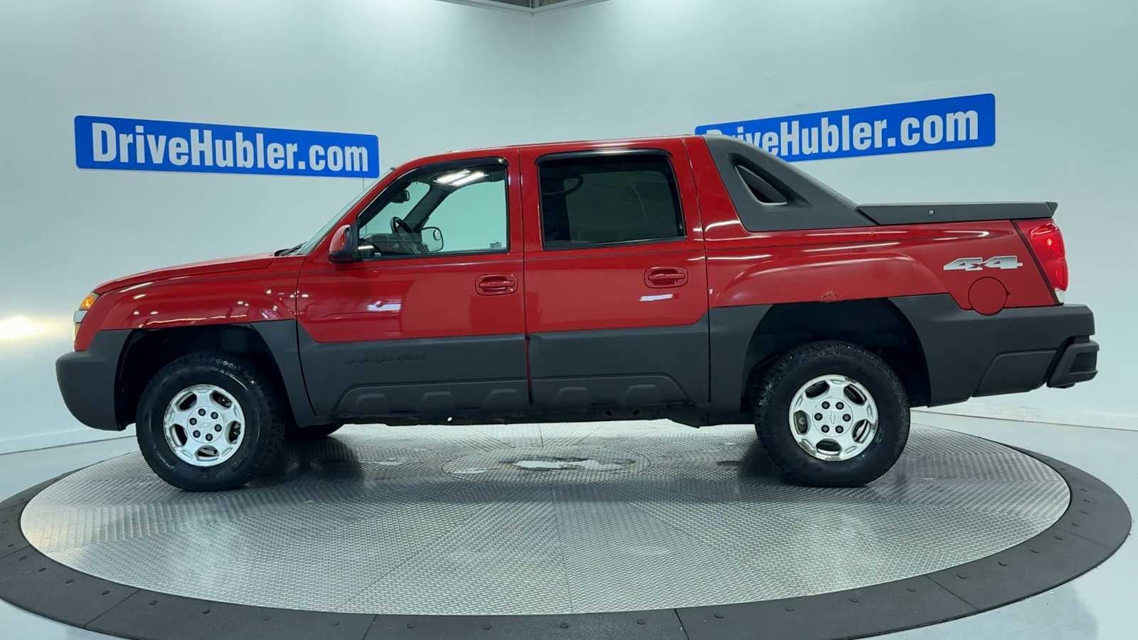 2004 Chevrolet Avalanche 1500 5dr Crew Cab 130" WB 4WD