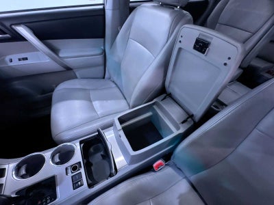 2013 Toyota Highlander SE