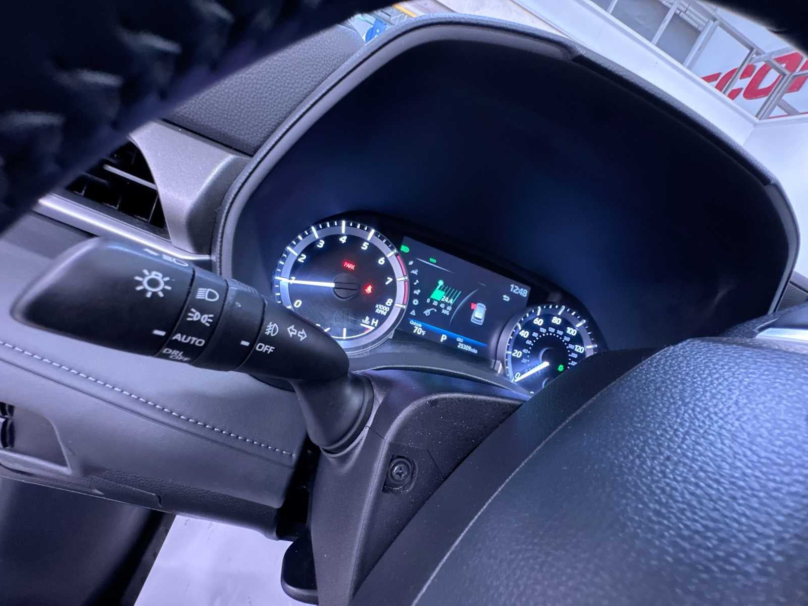 2025 Toyota Highlander LE