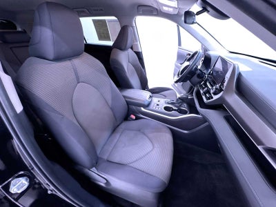2025 Toyota Highlander LE