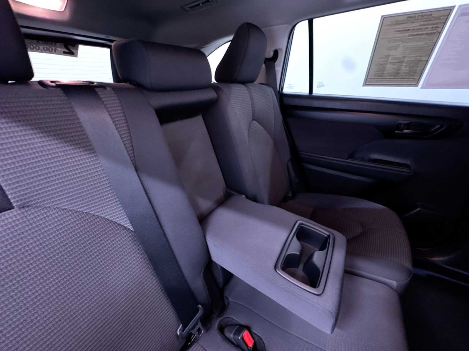 2025 Toyota Highlander LE