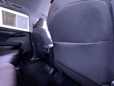 2025 Toyota Highlander LE