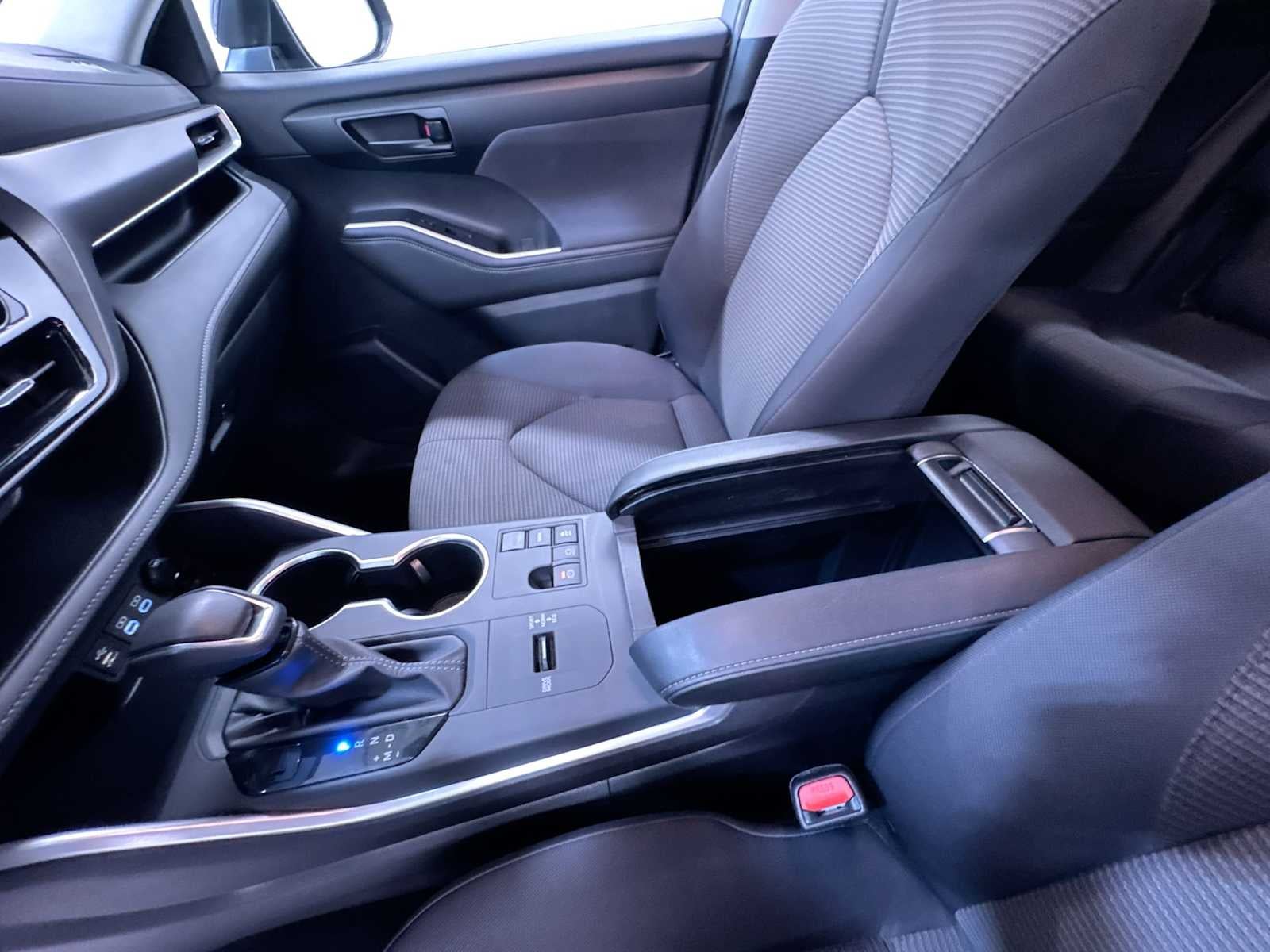 2025 Toyota Highlander LE