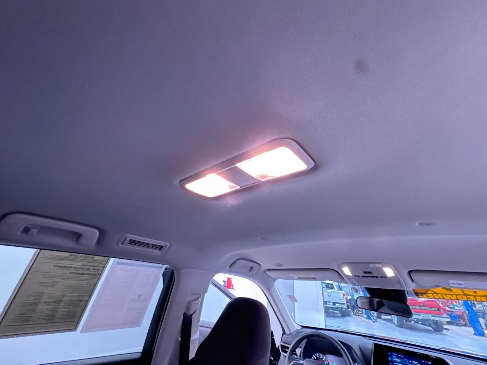 2025 Toyota Highlander LE
