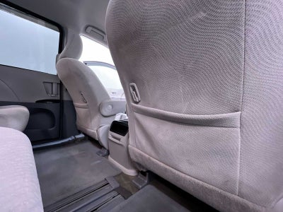 2013 Toyota Sienna LE