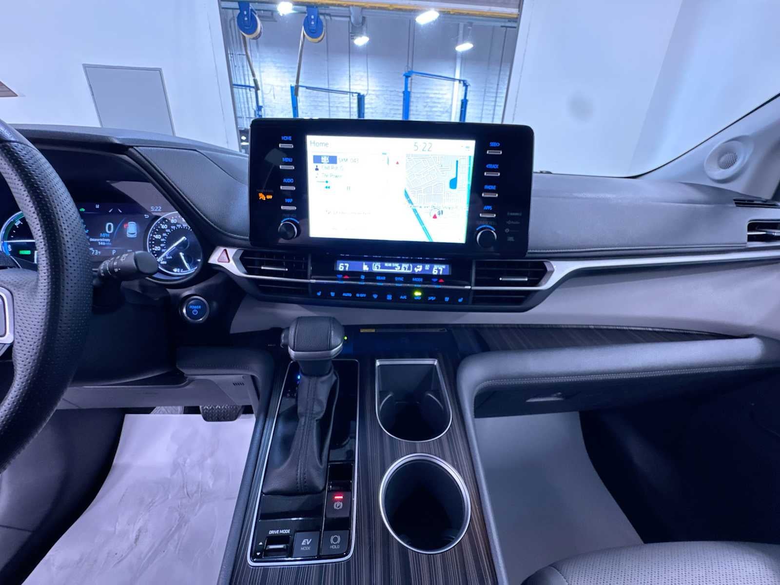 2023 Toyota Sienna Limited