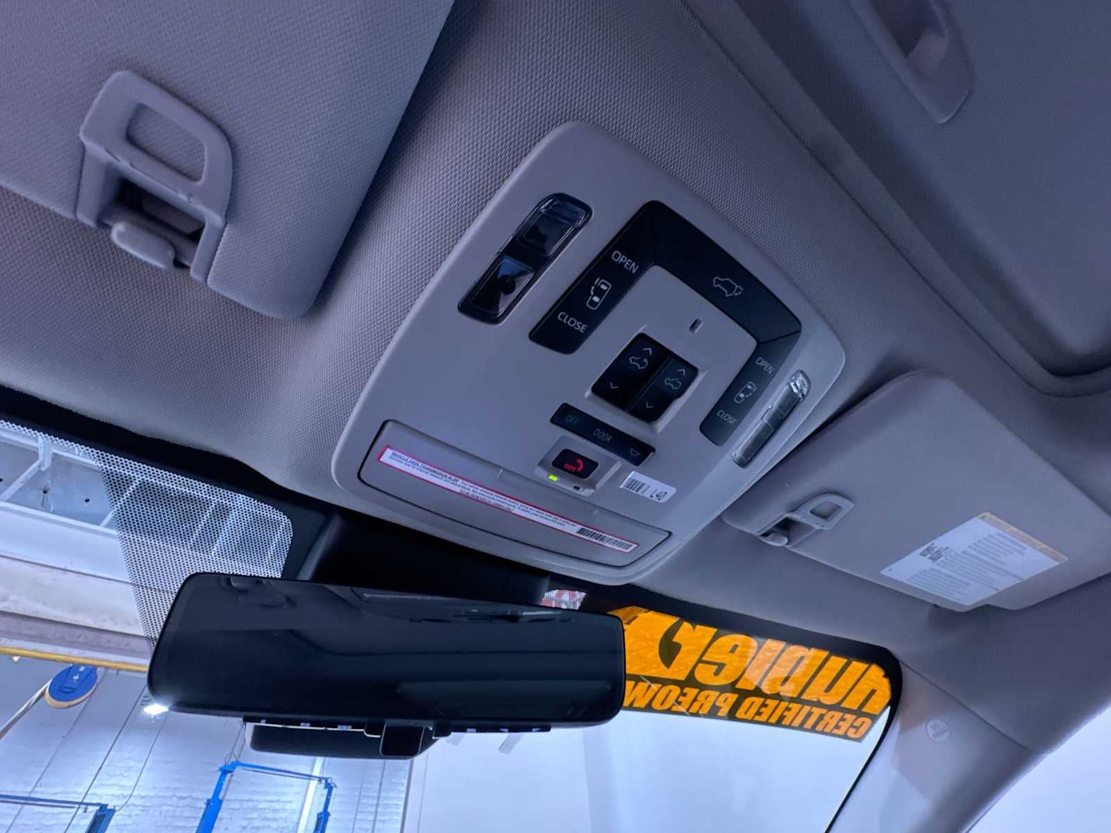 2023 Toyota Sienna Limited