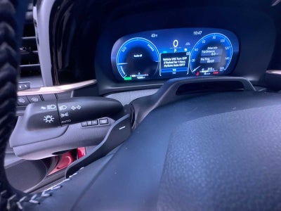 2025 Toyota Crown Signia Limited