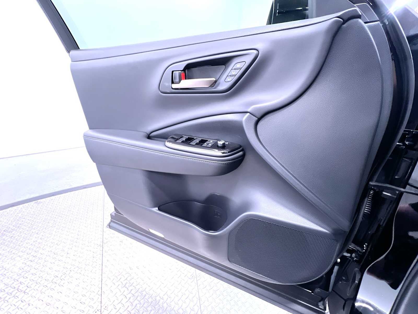 2024 Toyota Crown Platinum