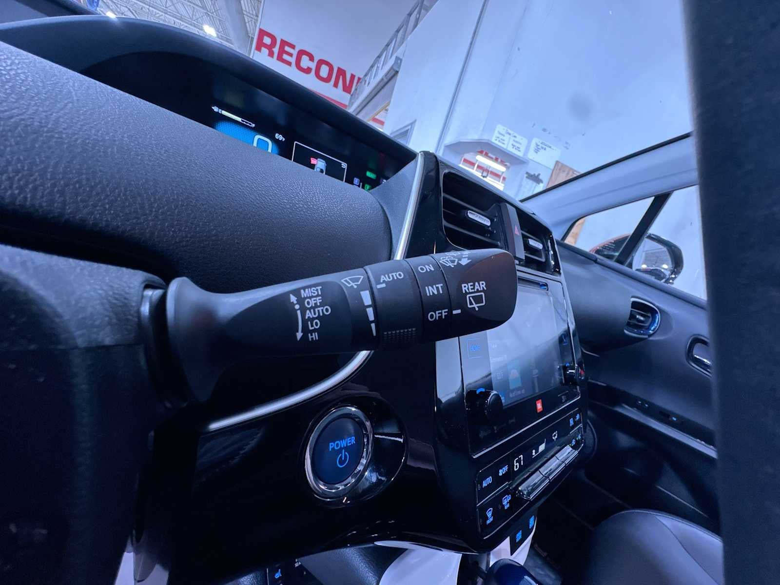 2017 Toyota Prius Four Touring