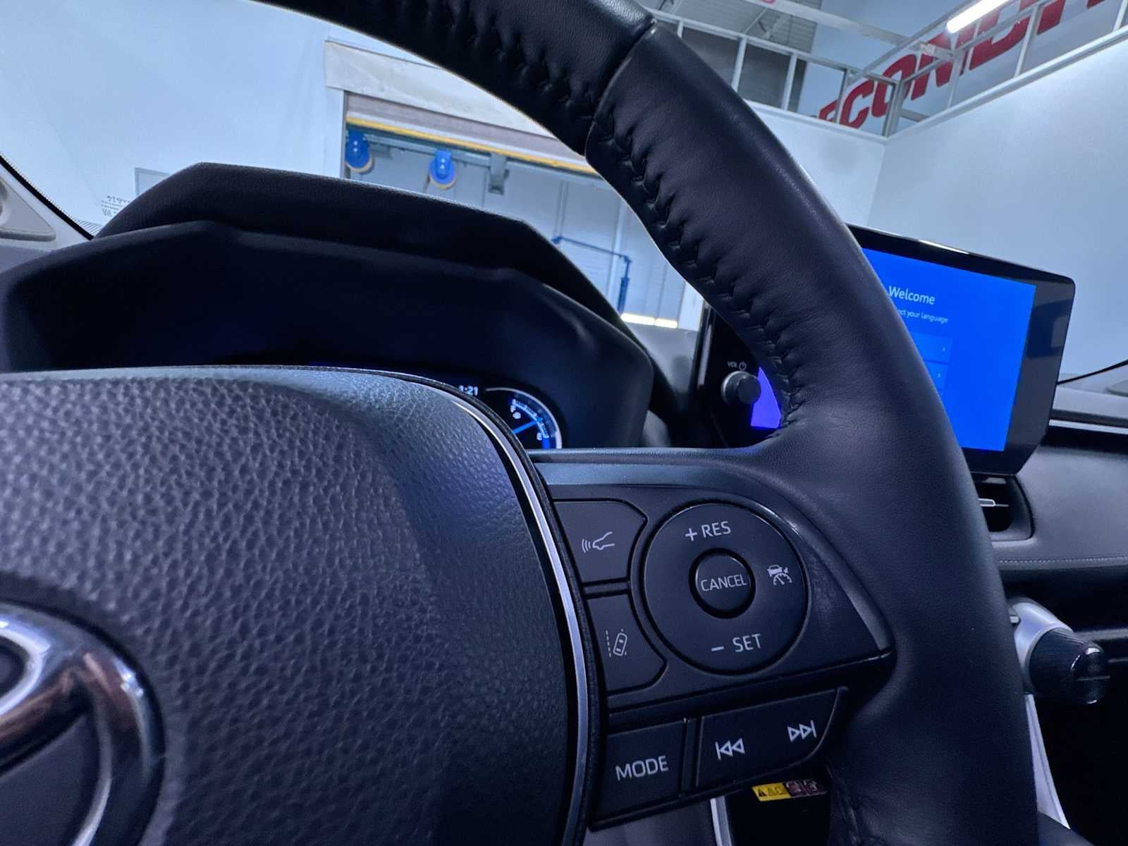 2023 Toyota RAV4 Hybrid XLE Premium