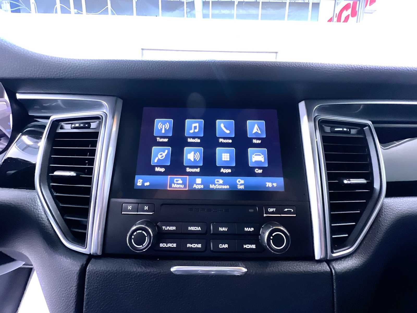 2018 Porsche Macan AWD