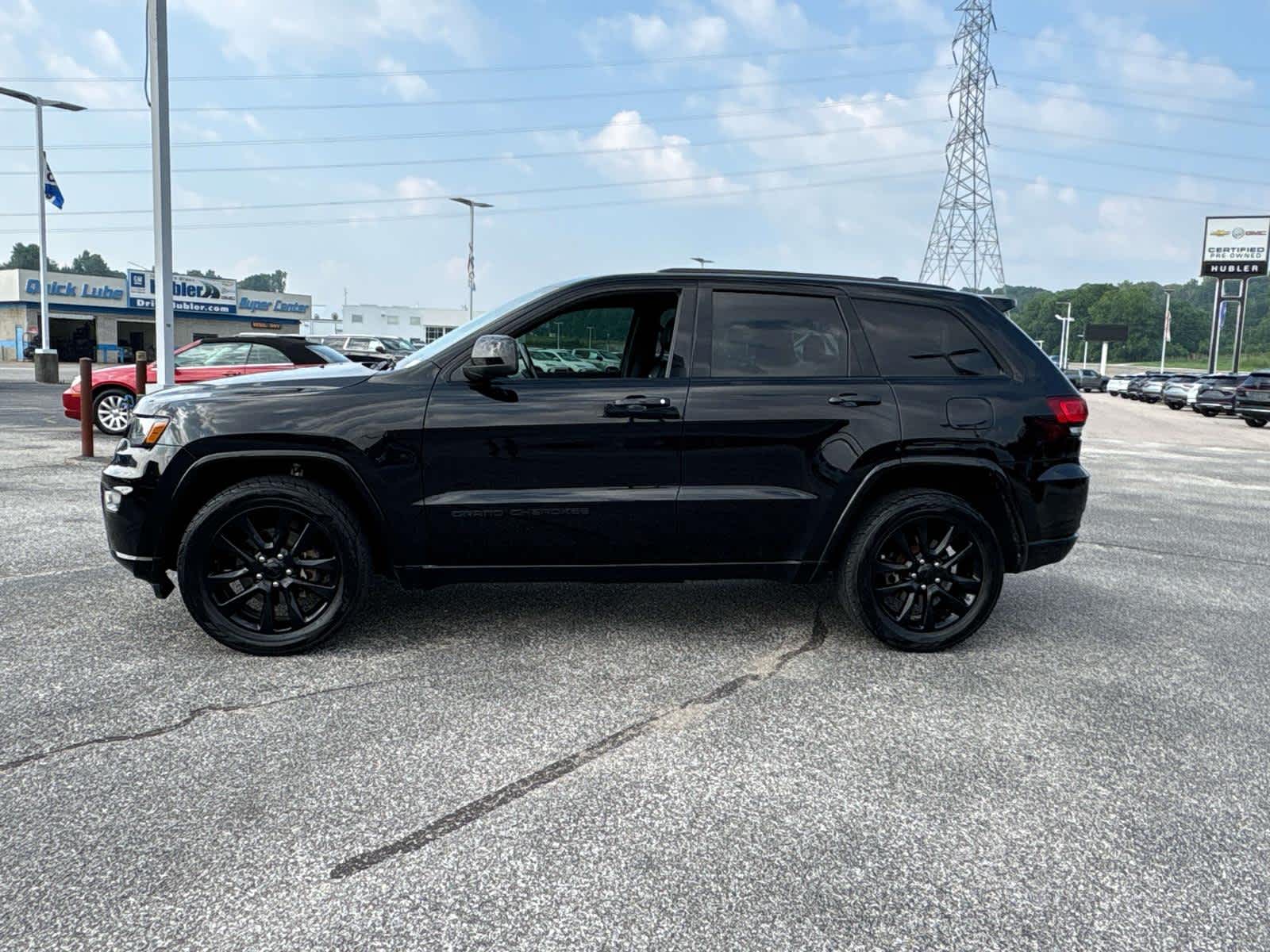 Used 2019 Jeep Grand Cherokee Altitude with VIN 1C4RJFAG0KC587627 for sale in Bedford, IN