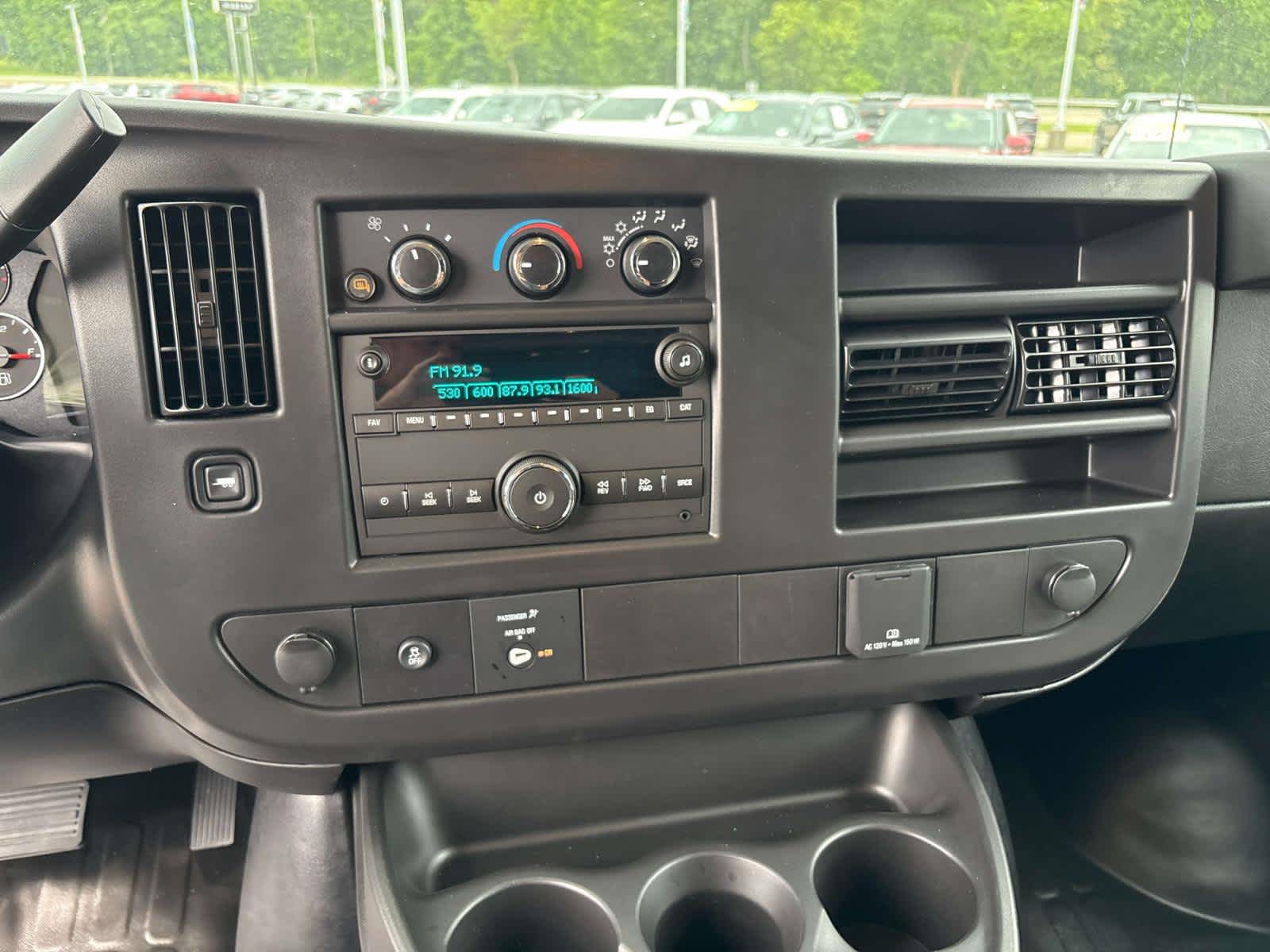 2026 Chevrolet Express Cargo Work Van - Photo 10