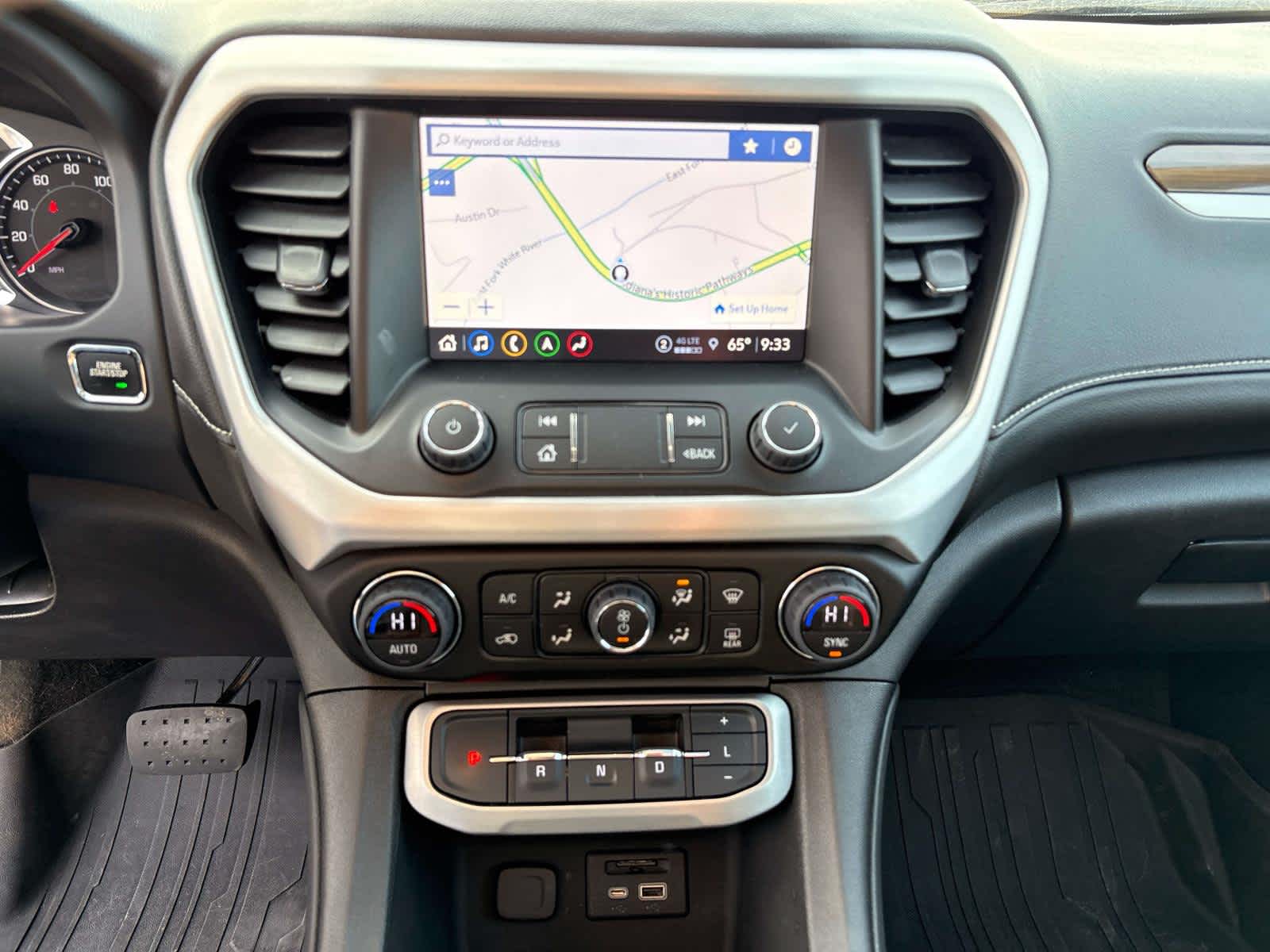 2023 GMC Acadia SLE