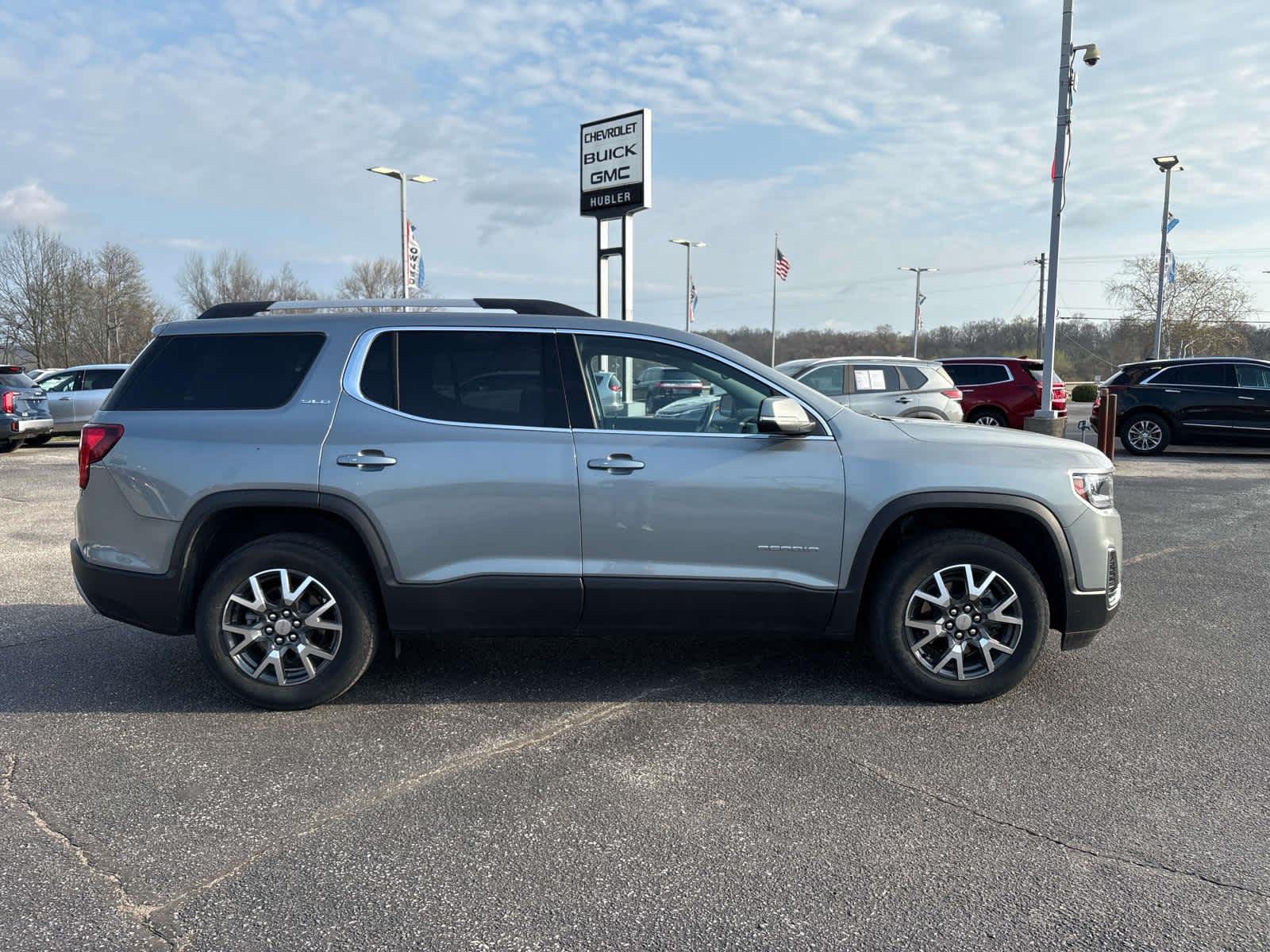 2023 GMC Acadia SLE