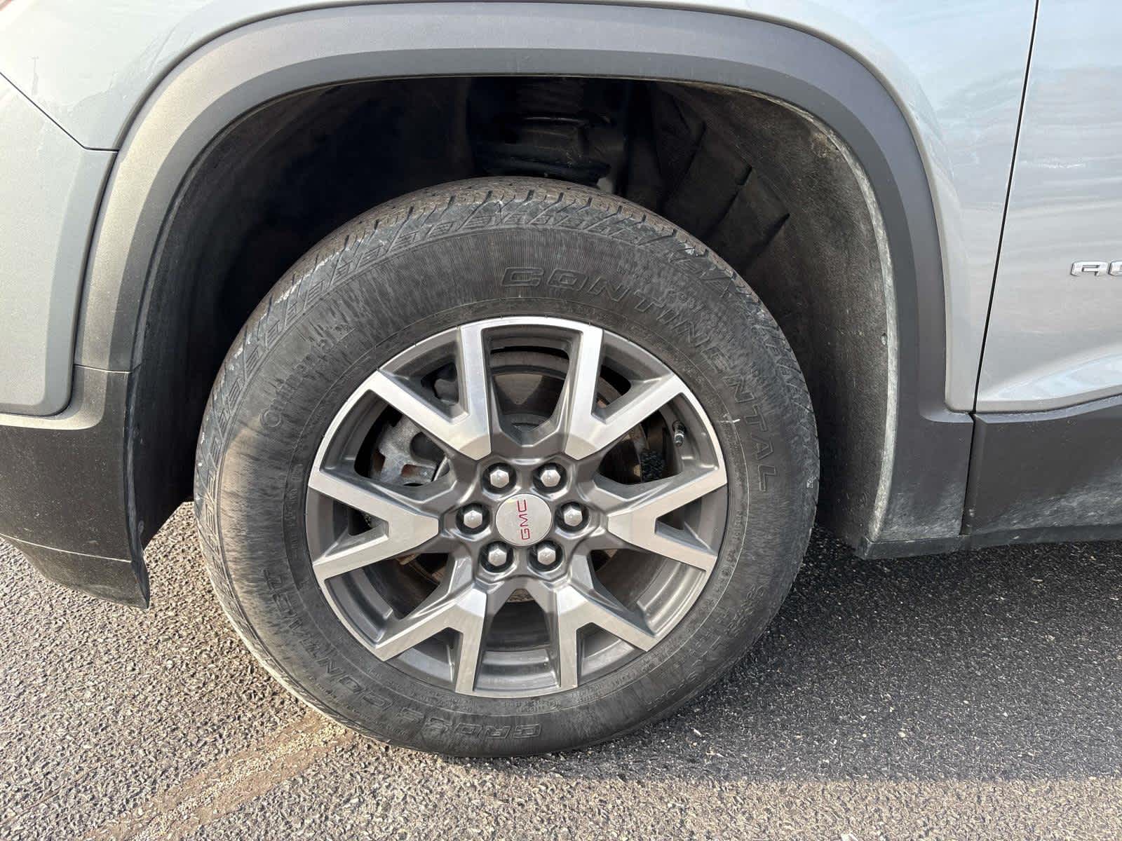 2023 GMC Acadia SLE