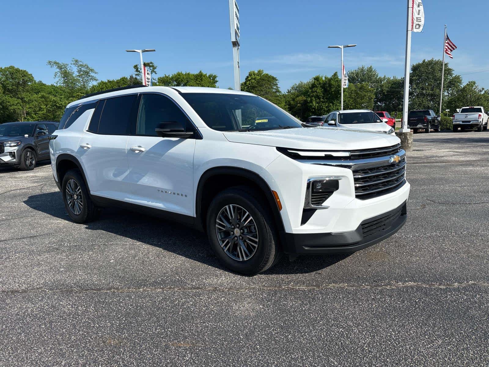 2024 Chevrolet Traverse 1LT - Photo 8