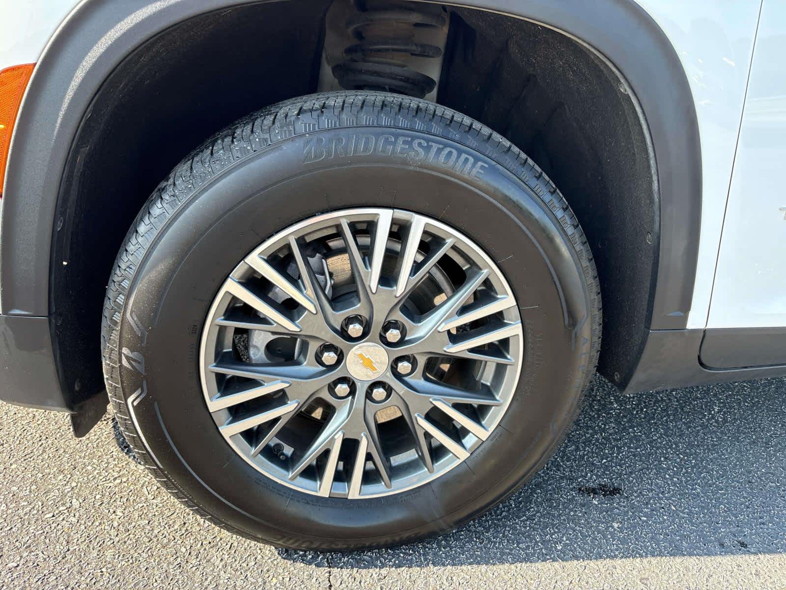2024 Chevrolet Traverse 1LT - Photo 9