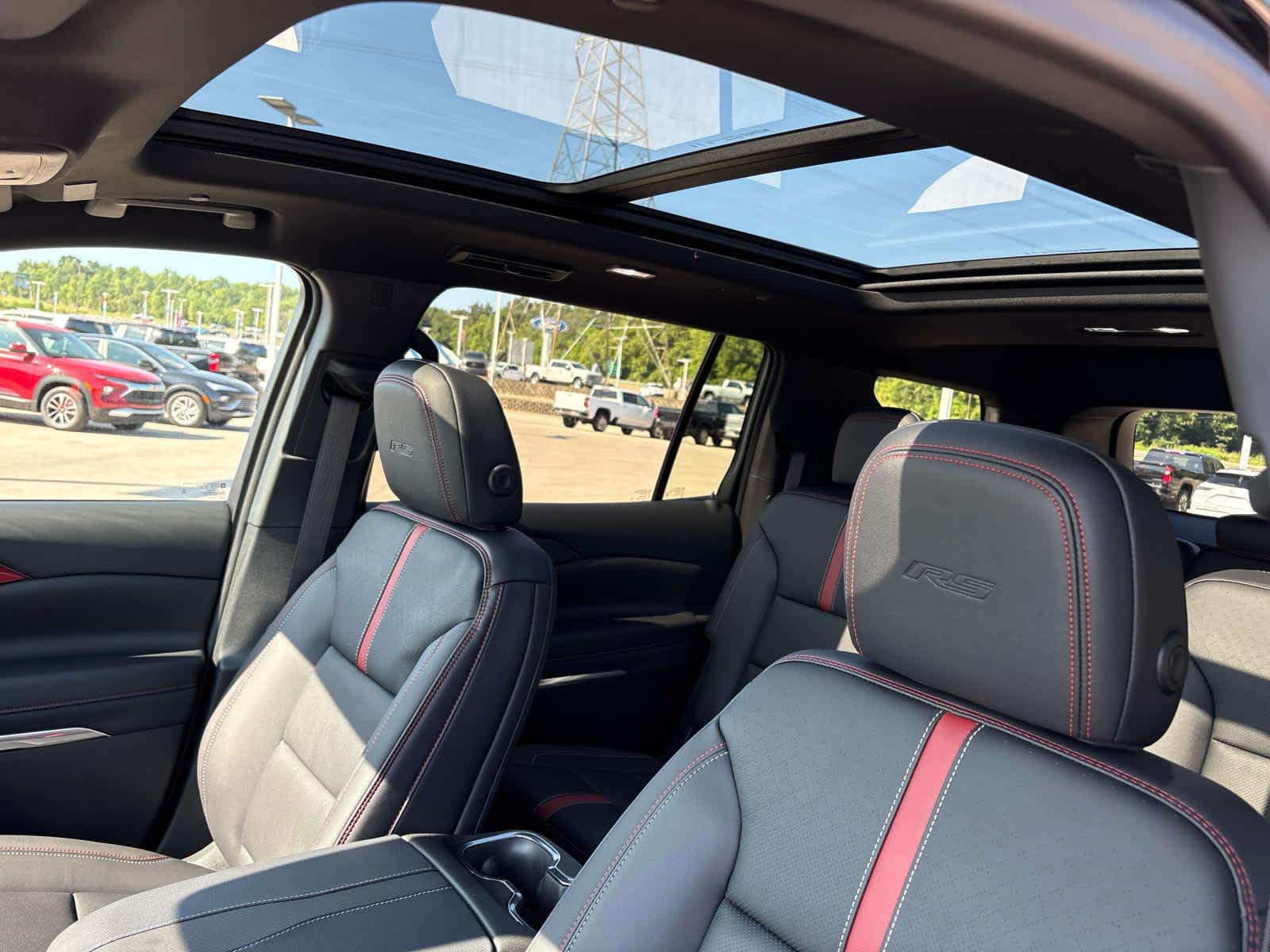 2026 Chevrolet Traverse RS - Photo 10