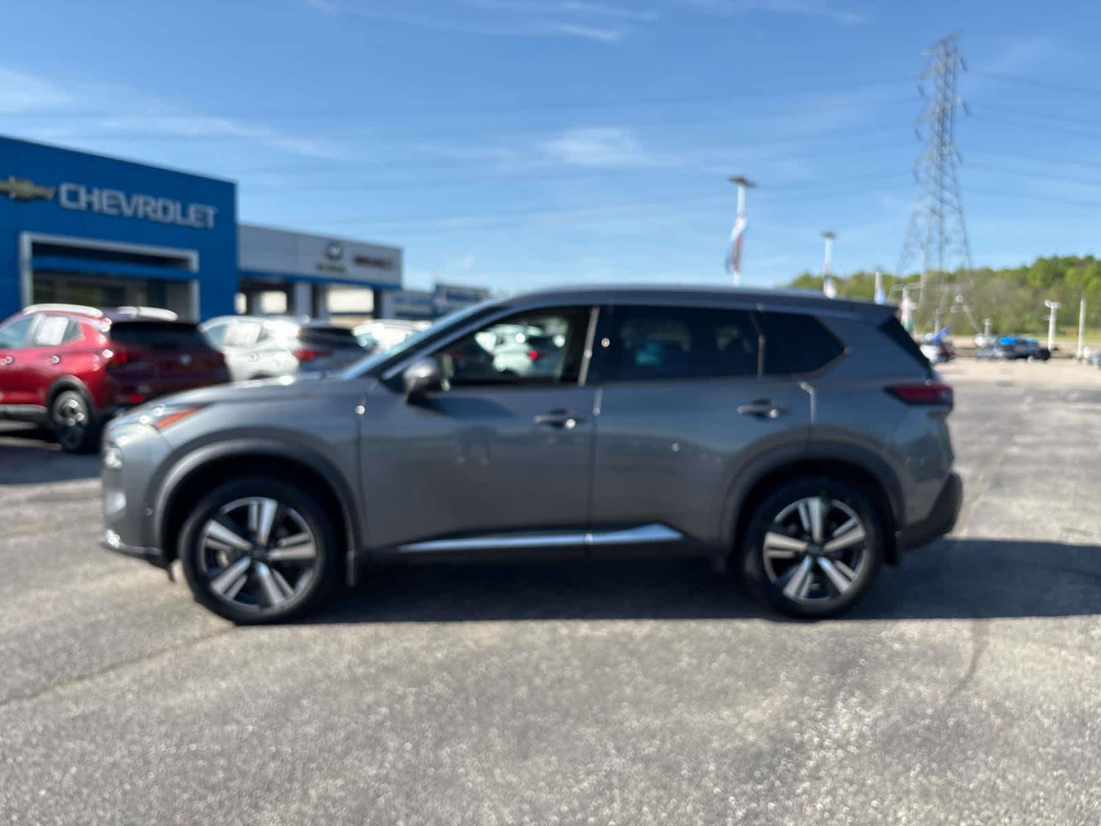 Used 2022 Nissan Rogue SL with VIN 5N1BT3CB4NC707358 for sale in Bedford, IN