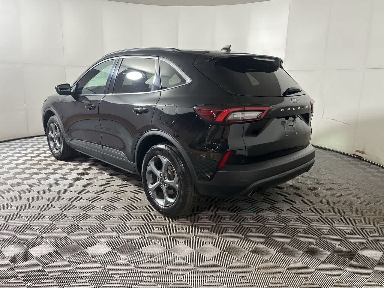 2025 Ford Escape ST-Line Select