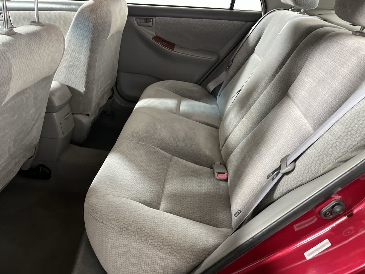 2004 Toyota Corolla LE