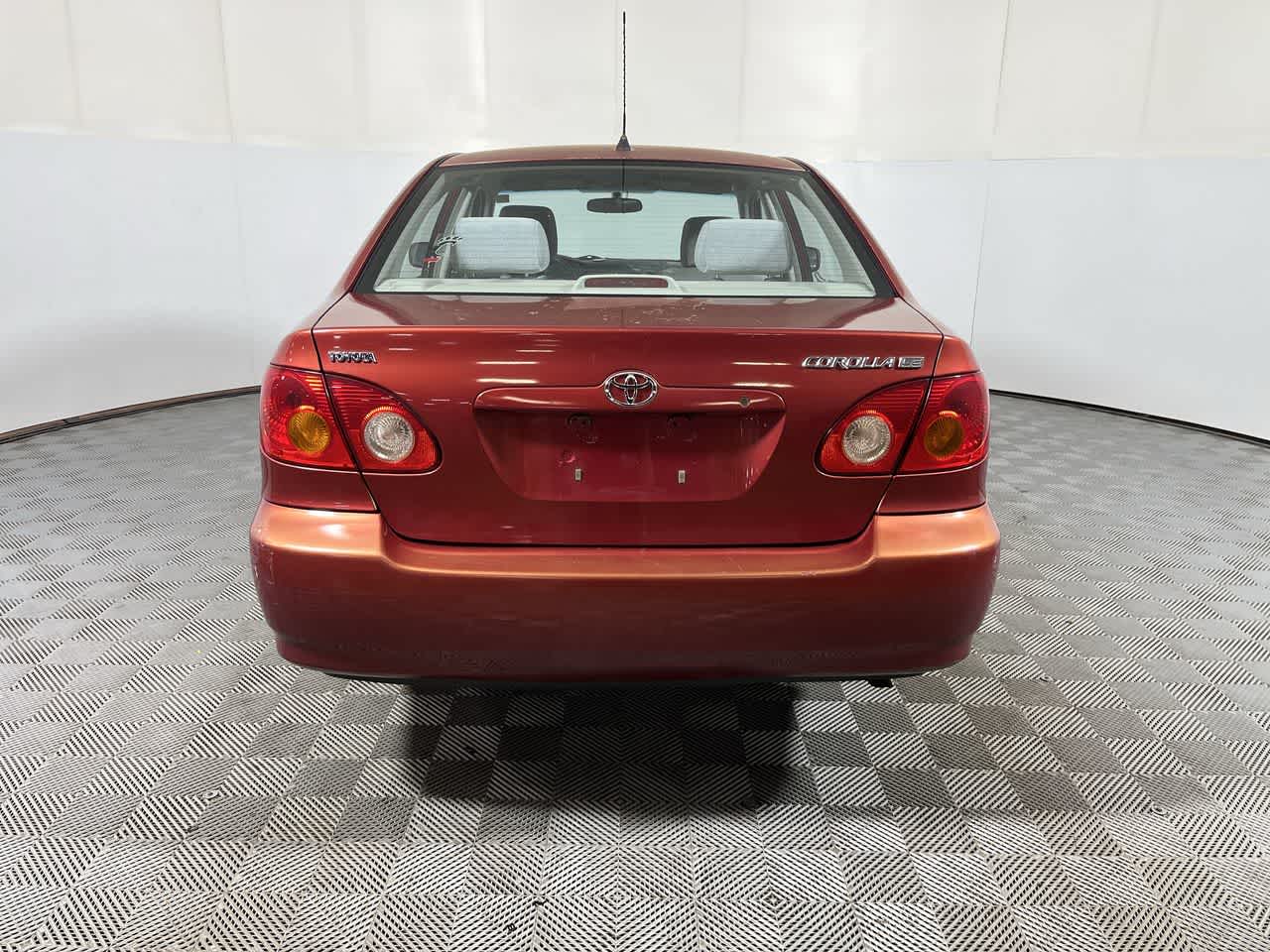 2004 Toyota Corolla LE