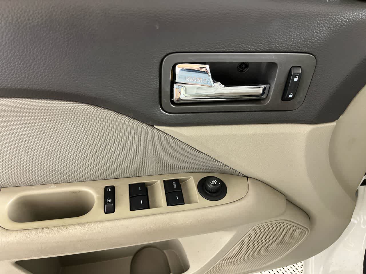 2011 Ford Fusion S