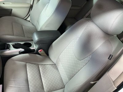 2011 Ford Fusion S
