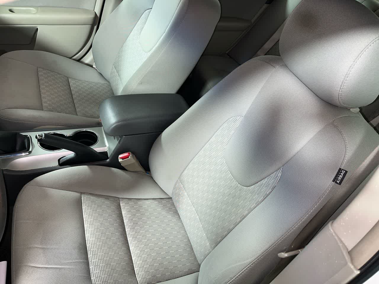 2011 Ford Fusion S