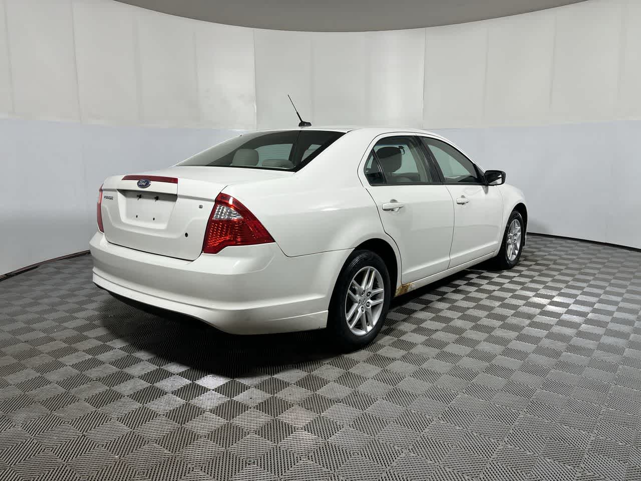 2011 Ford Fusion S