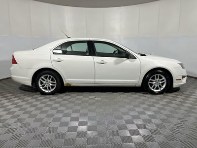 2011 Ford Fusion S