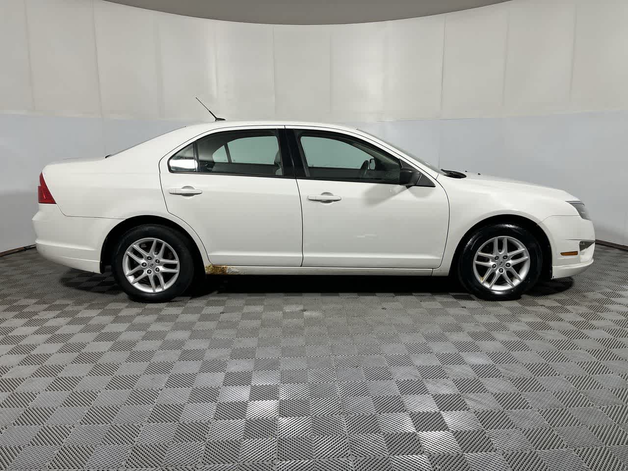 2011 Ford Fusion S