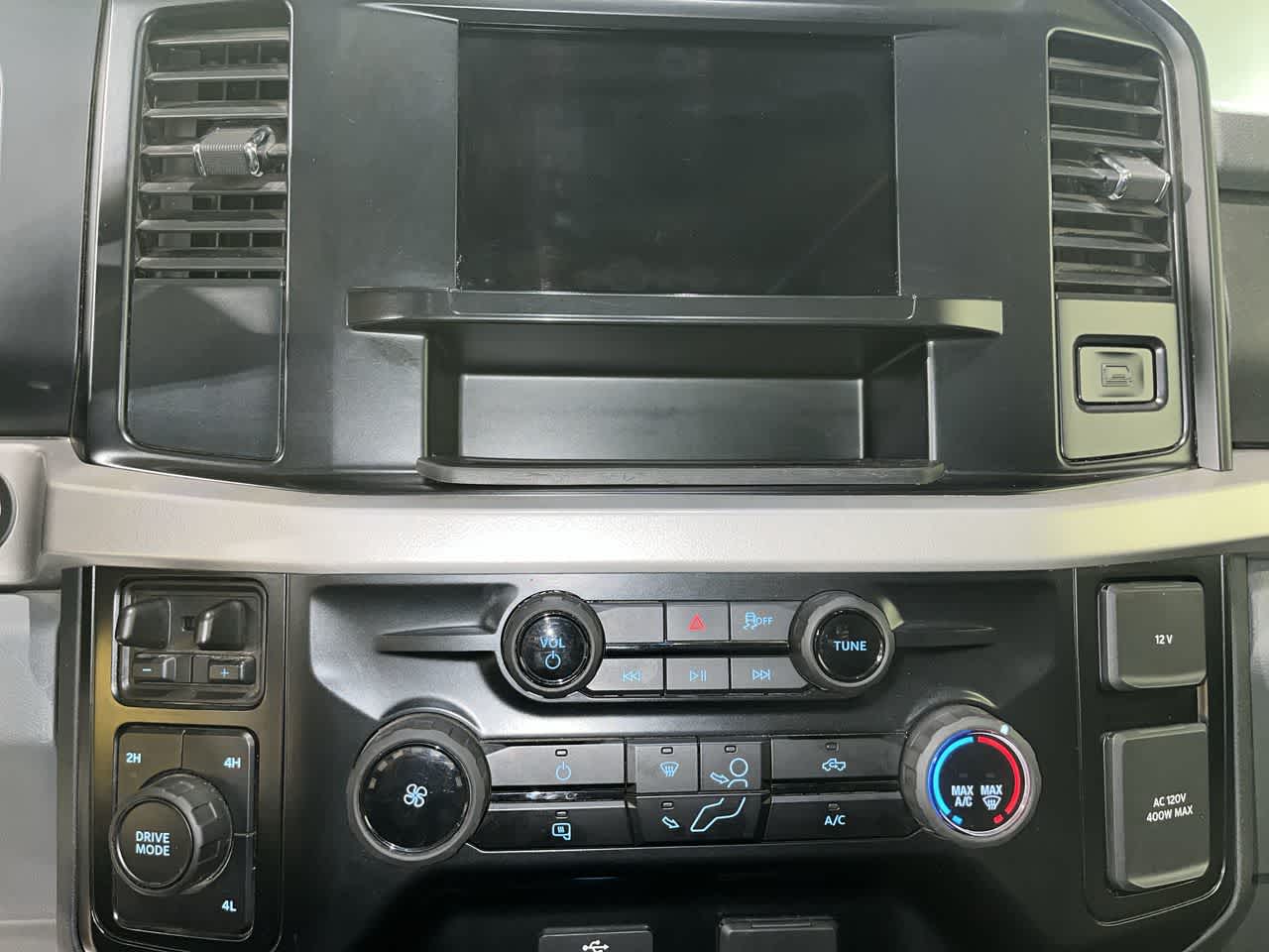 2025 Ford Super Duty F-350 DRW Pickup XLT