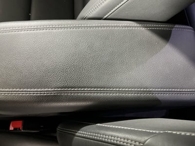 2025 Cadillac XT4 FWD Premium Luxury