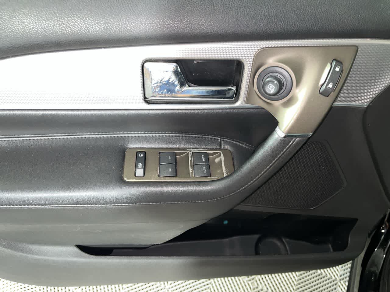 2012 Lincoln MKX FWD 4dr