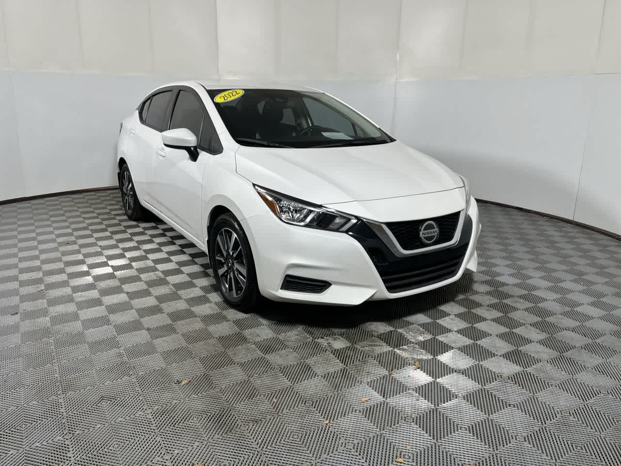 2022 Nissan Versa SV