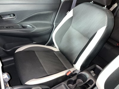 2022 Nissan Versa SV