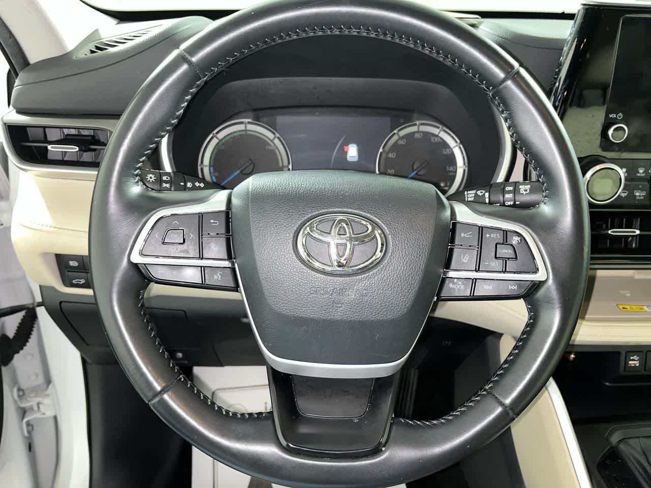 2023 Toyota Highlander Hybrid XLE