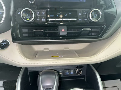 2023 Toyota Highlander Hybrid XLE