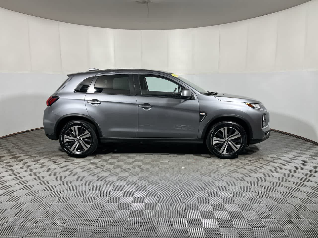 2025 Mitsubishi Outlander Sport ES