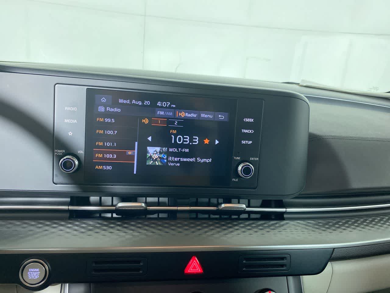 2024 Kia Carnival LX