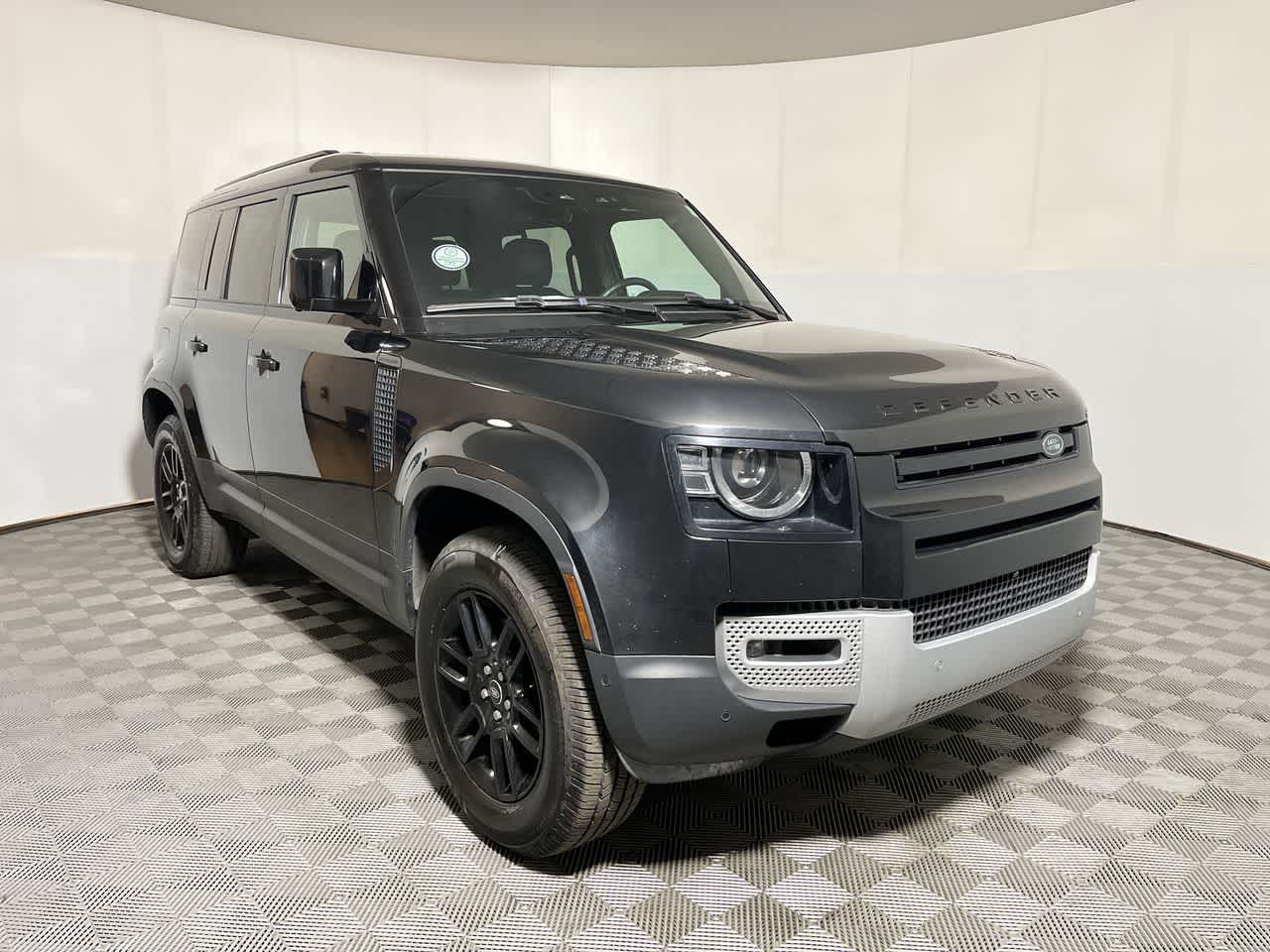 2025 Land Rover Defender S