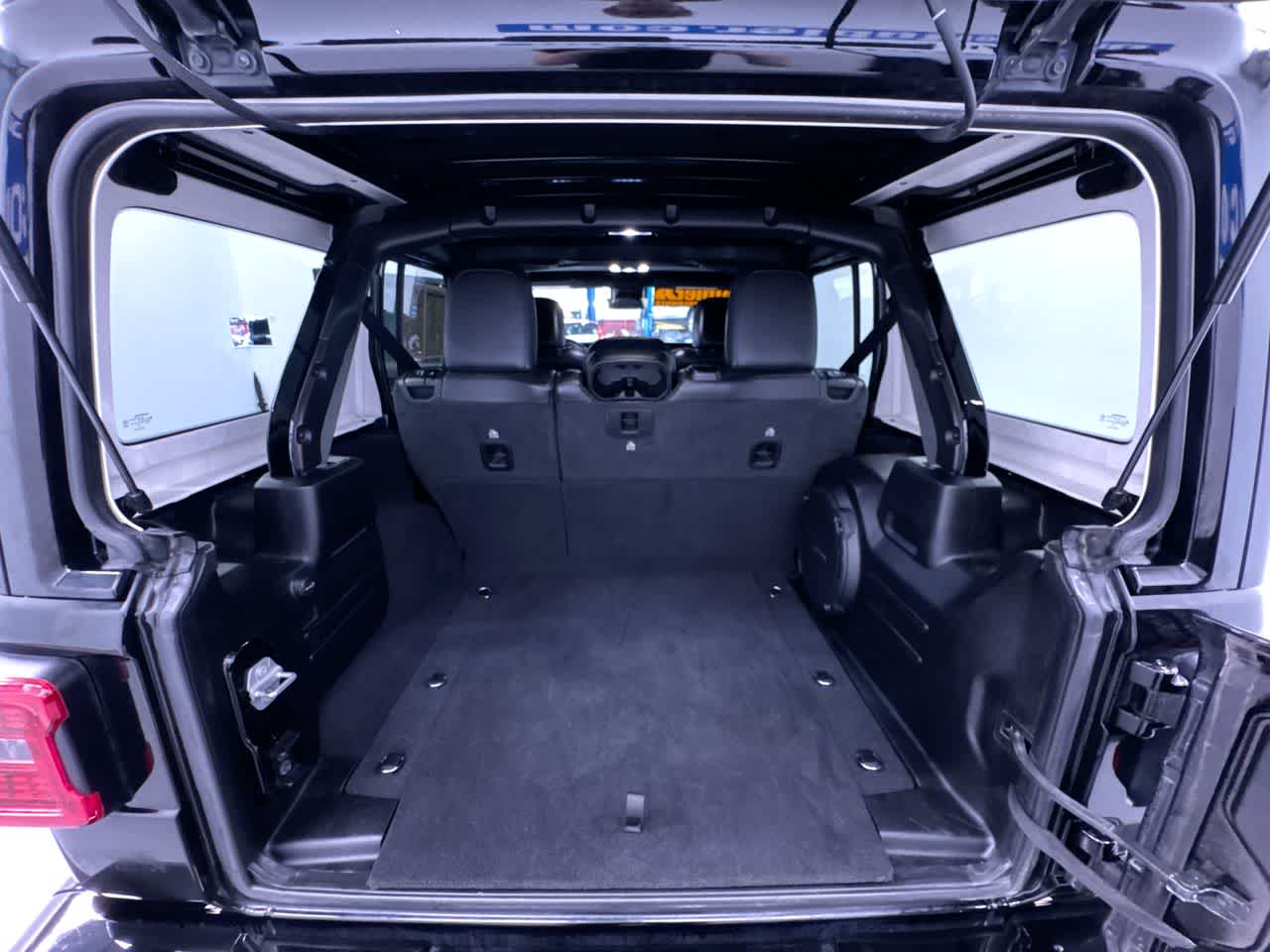 2021 Jeep Wrangler Unlimited Sahara High Altitude