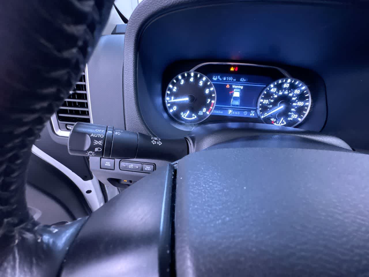 2023 Nissan Frontier SV