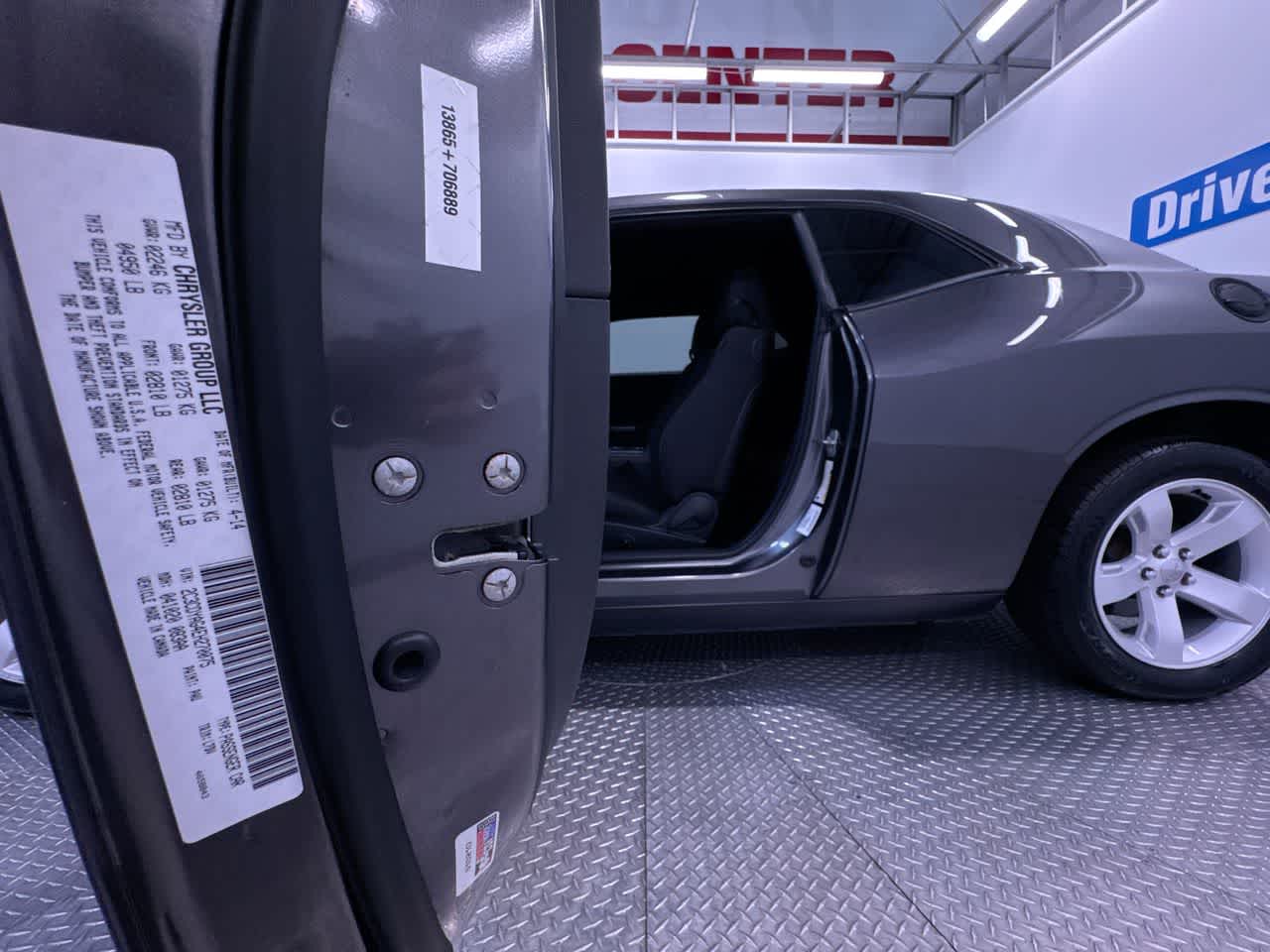 2014 Dodge Challenger SXT