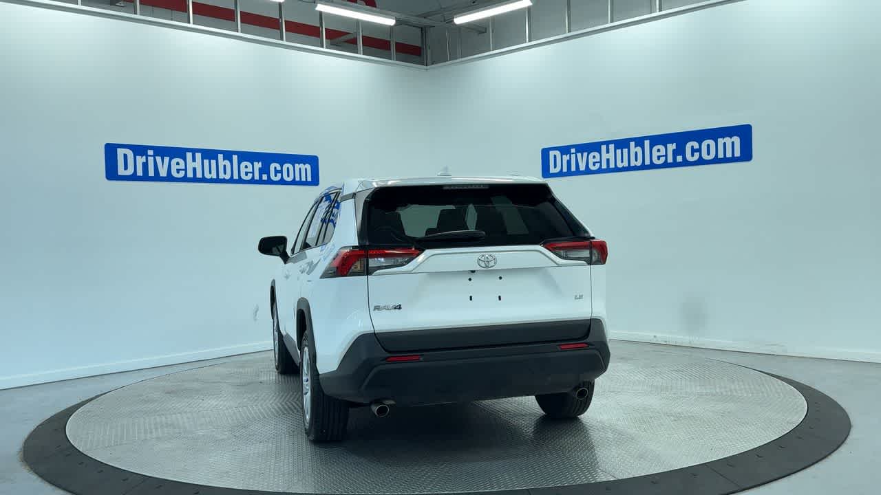 2024 Toyota RAV4 LE