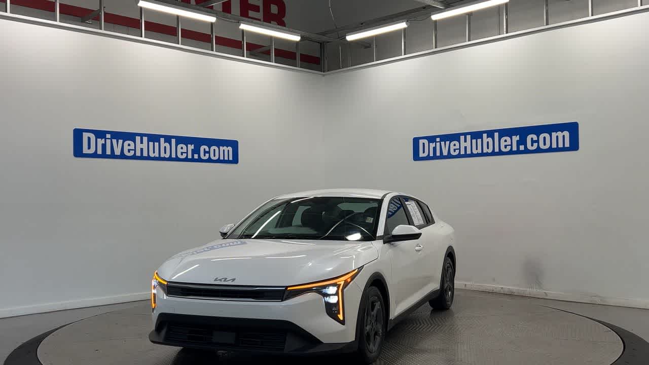 2025 Kia K4 LXS